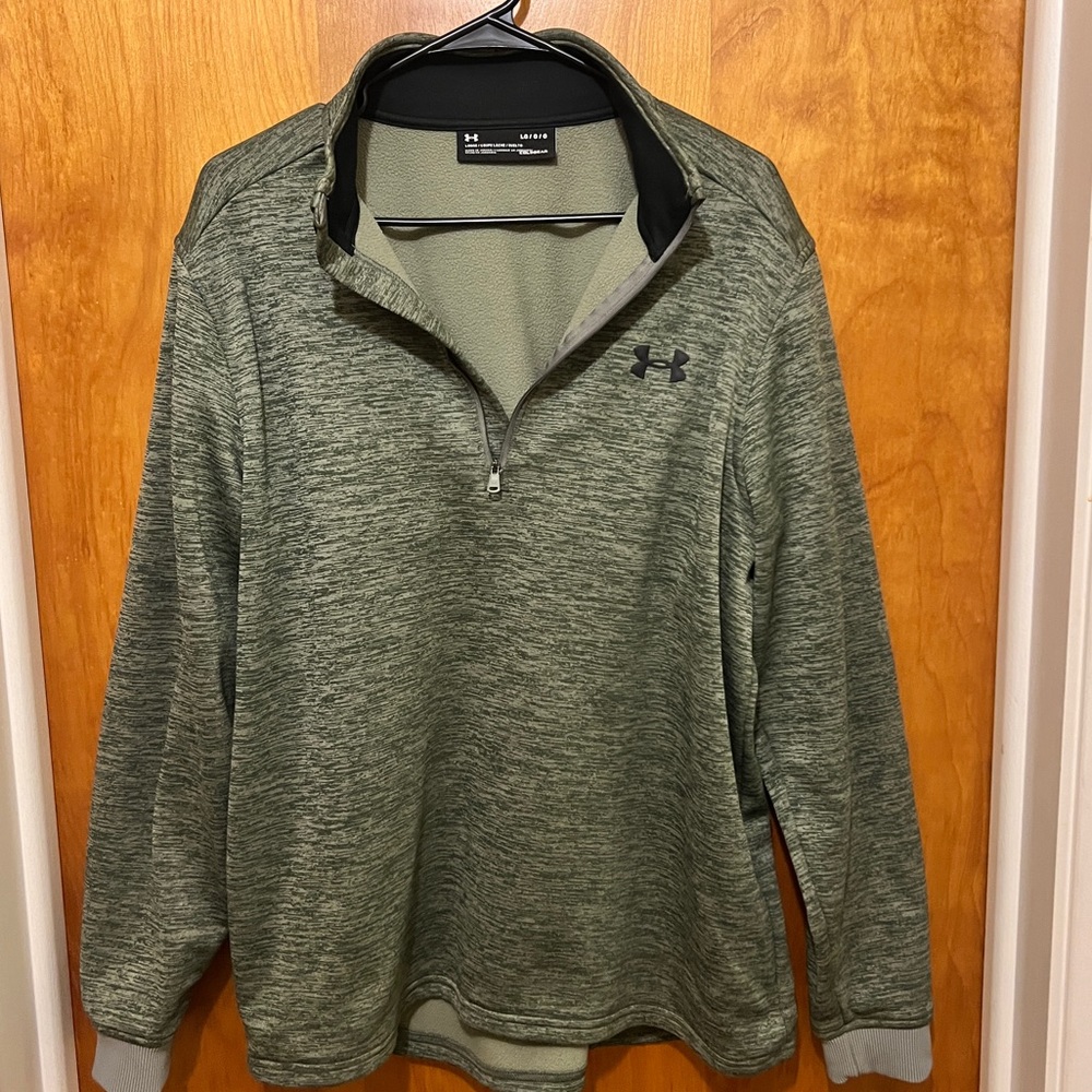 Under Armour Quarter Zip pullover. Size Large